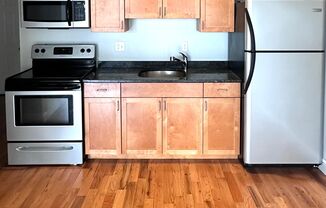 Studio, 1 bath, 580 sqft, $1,650, Unit 232