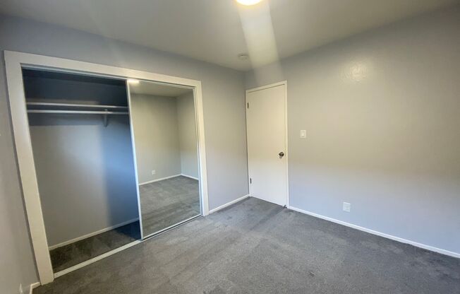 2 beds, 1 bath, 750 sqft, $2,105, Unit 08