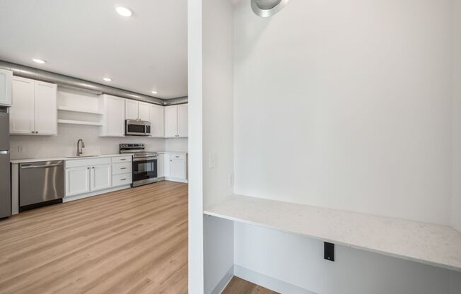 2 beds, 2 baths, 1,324 sqft, $2,200, Unit 333