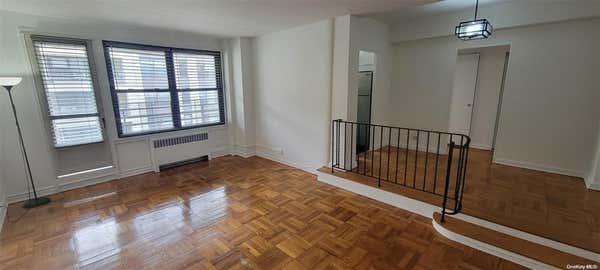 98 10 64 AVE