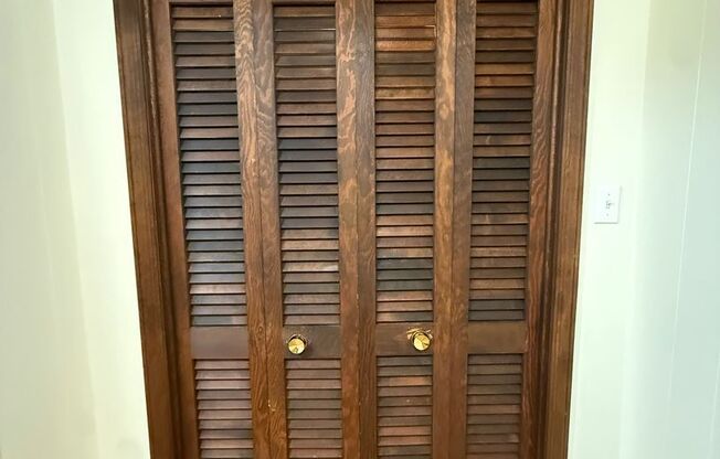 Studio, 1 bath, 294 sqft, $1,250, Unit New King Edward 8A4