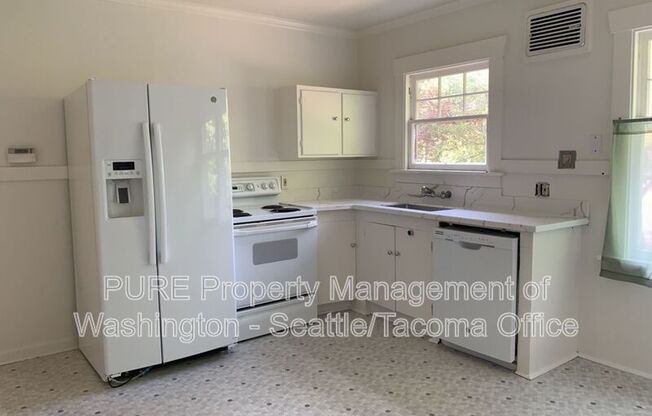 2207 N 39 ST