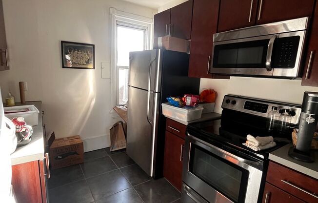 Spacious one bedroom unit in a great location in Brewerytown