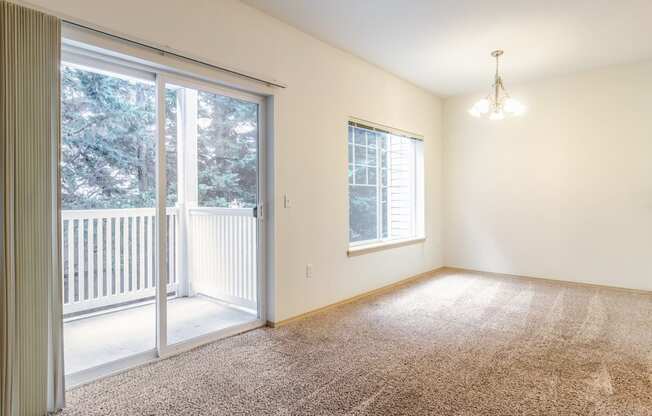 Model Dining Area at Abbey Rowe Apartments in Olympia, Washington, WA