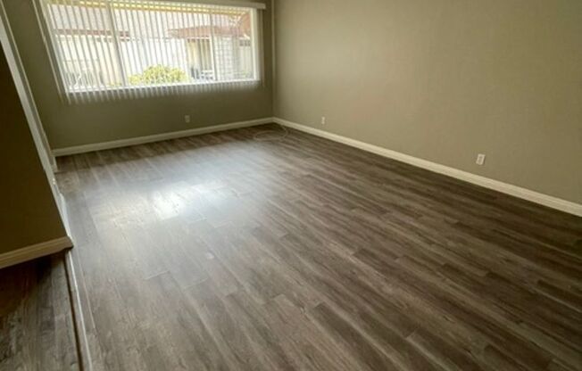 1125 E Foothill Blvd SLV
