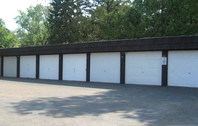 Lake Phalen Place - Garages