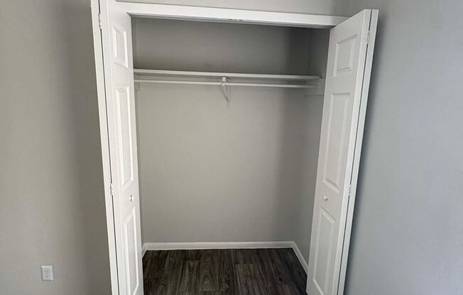 2 beds, 2 baths, 931 sqft, $1,003, Unit 14-1404