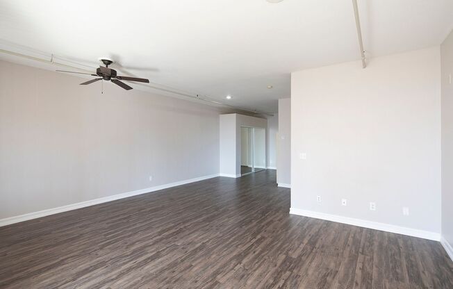 Studio, 1 bath, 800 sqft, $1,995, Unit 320