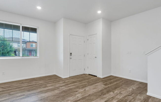 21546 E 59 PL