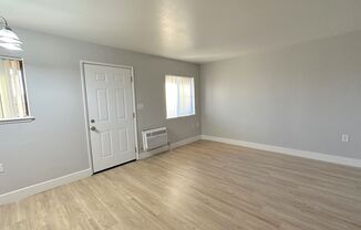 1 bed, 1 bath, 495 sqft, $1,079, Unit F11