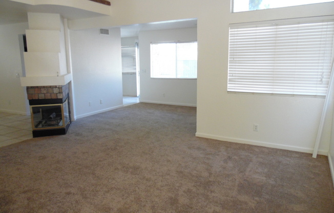 Desert Shores 3 bedroom with pool!