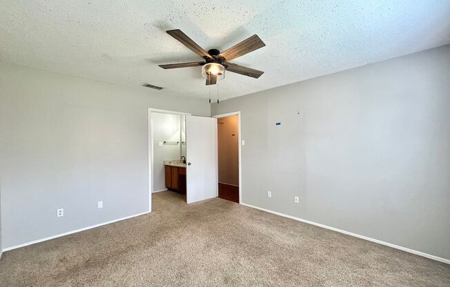 400 W Southtown #706