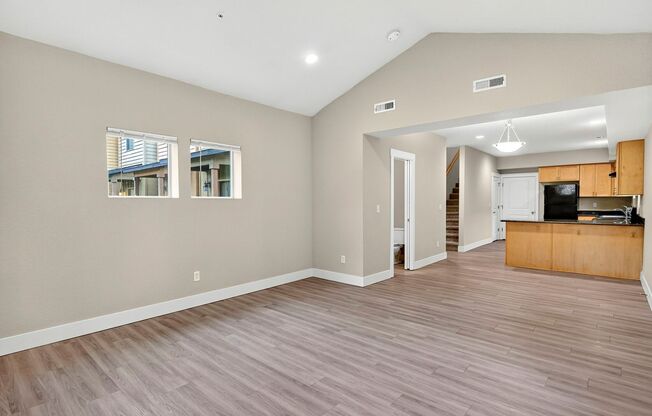 3 beds, 2.5 baths, 1,517 sqft, $2,395, Unit 17264