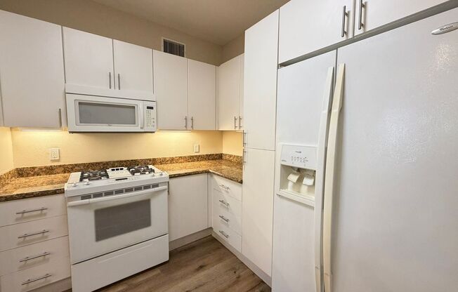 Stylish 3-Bedroom Ground Floor Unit in the Heart of East Village