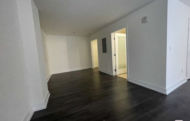 1 bed, 1 bath, 808 sqft, $2,784, Unit 924