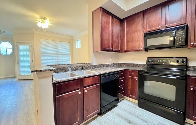 1752 Pryor Rd SW Building 310