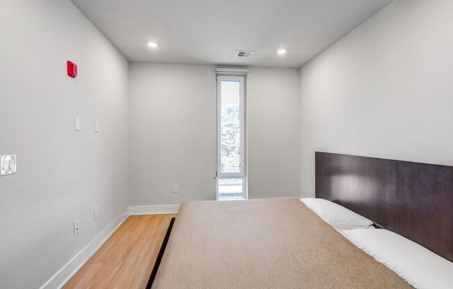 1 bed, 1 bath, 675 sqft, $1,725, Unit 113