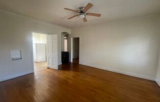 2 beds, 1 bath, $1,175, Unit 4