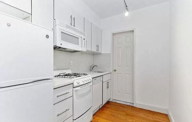 172 Mulberry St.