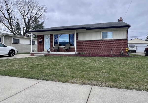 1291 N SELFRIDGE BLVD