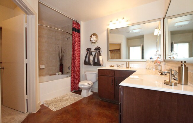 2424 Sawyer Heights Street