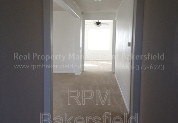 10206 Riata Ln.