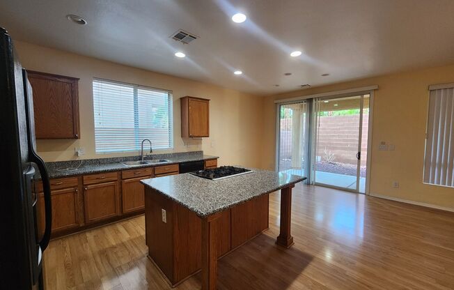 Beautiful open floor plan in Gated Summerlin Community