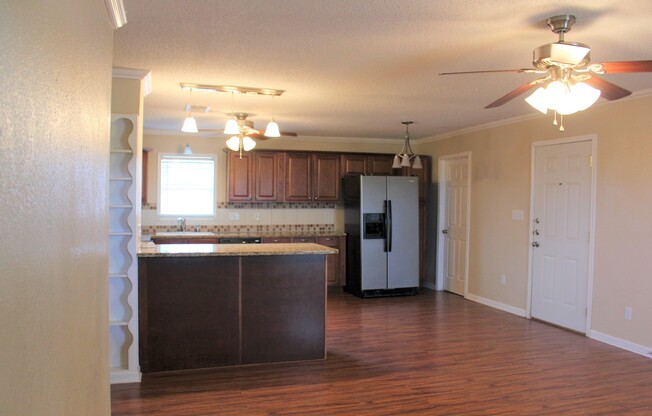 3 beds, 2 baths, $1,495