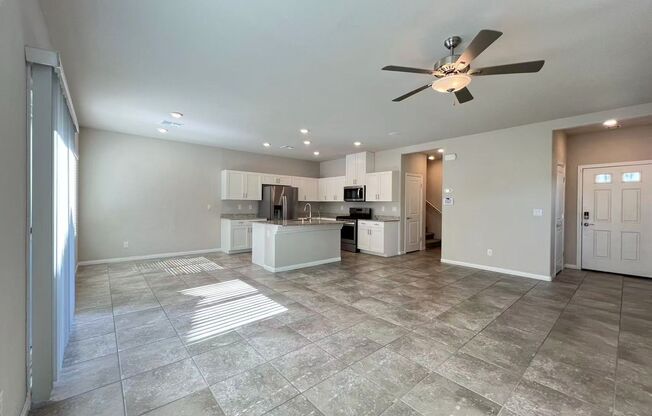 Gorgeous 2 story 2 car garage with 4 Beds