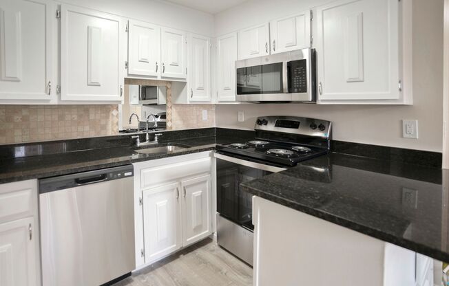 2 beds, 1 bath, 1,050 sqft, $2,600, Unit 20-1