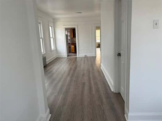 104 40 105 ST