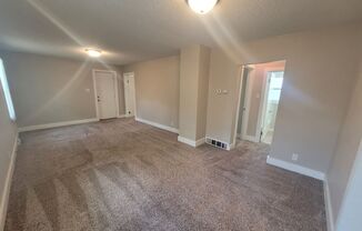 2 beds, 1 bath, $1,095