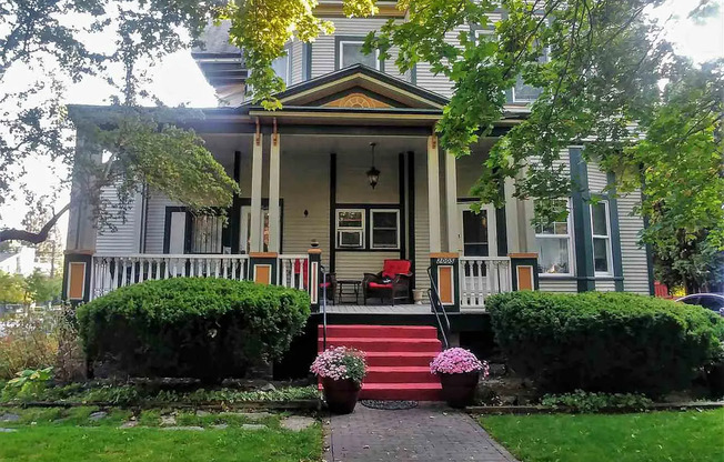 2005 West 2nd