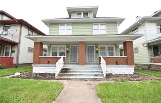 555 N DEARBORN ST