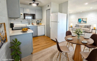 Peaceful Condo Retreat near Glendale in Denver – Pet-Friendly & Well-Located