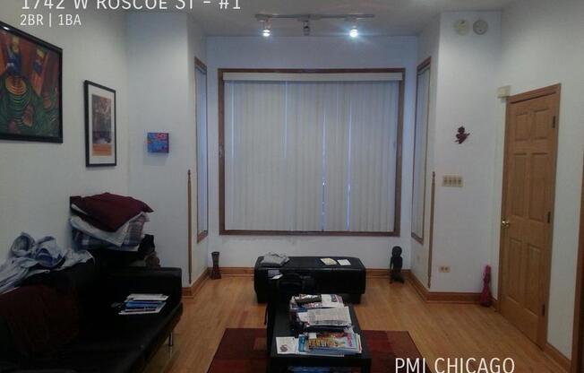 1742 W Roscoe St 2