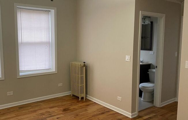 1 bed, 1 bath, 660 sqft, $1,375, Unit 304