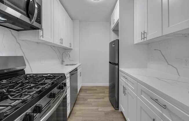 1 bed, 1 bath, 579 sqft, $3,800, Unit 14E