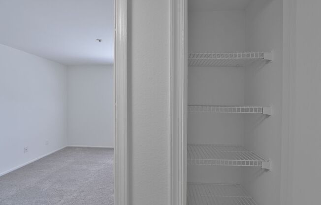 3 beds, 2 baths, 1,000 sqft, $1,940