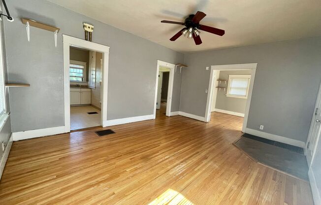 3-4 Bed standalone AVAILABLE NOW!