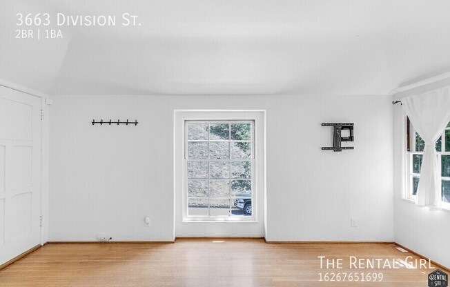 3663 DIVISION ST