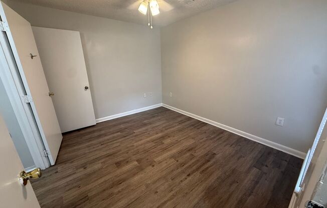 $120 OFF YOUR FIRST FULL MONTH'S RENT!!!