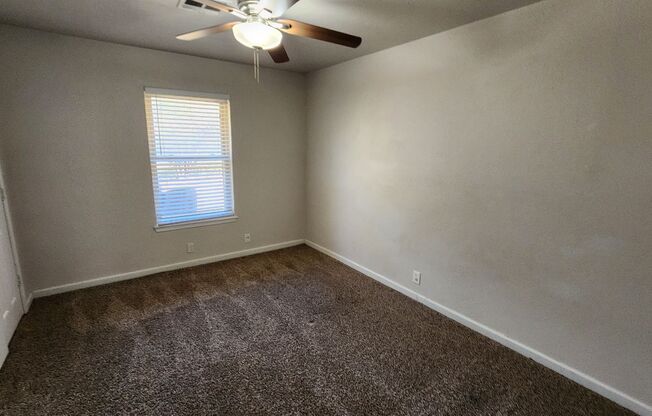 3 beds, 1 bath, $1,595