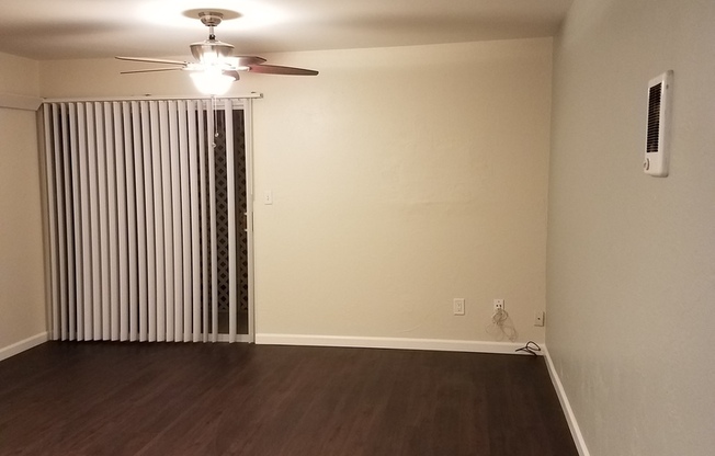 1 bed, 1 bath, 480 sqft, $1,895, Unit 75-71