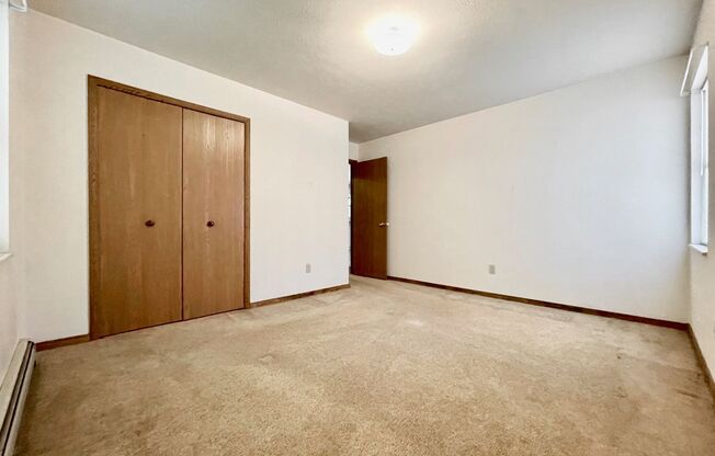 2 beds, 1 bath, $1,050, Unit #1