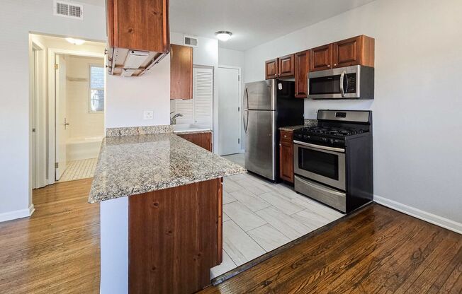 1 bed, 1 bath, 666 sqft, $1,895, Unit 3708-407