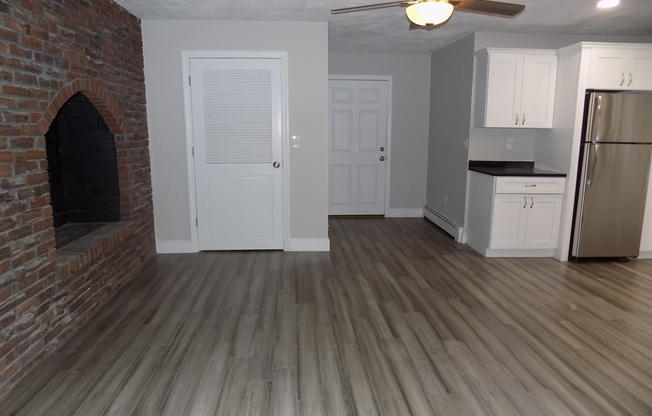 1 bed, 1 bath, 600 sqft, $2,500, Unit B