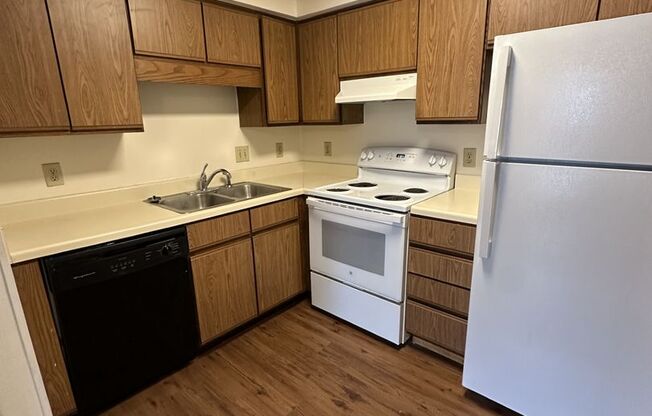1 Bedroom 1 Bathroom Condo!