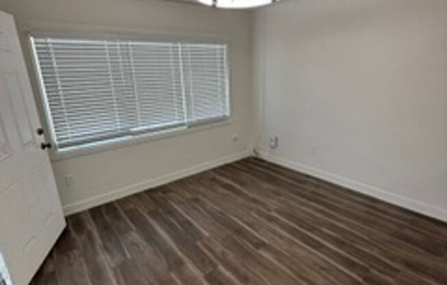 Private Backyard & Prime South Phoenix Location!