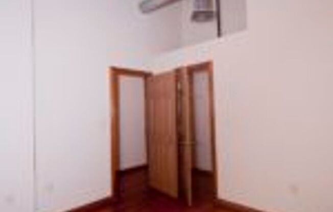 2 beds, 1 bath, 1,000 sqft, $1,225, Unit SW 203